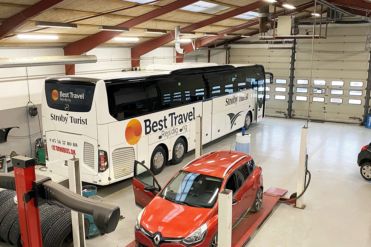 bus i garagen